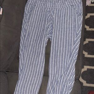 Motherhood maternity woman’s extra large capris